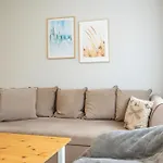 Reymonta 15 Surfingbird Apartment