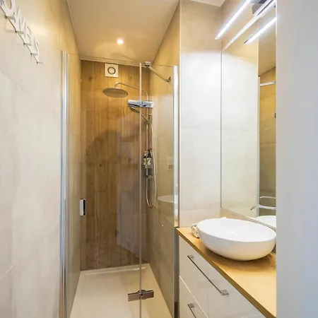 Reymonta 15 Surfingbird Apartamento *