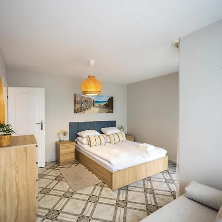 Reymonta 15 Surfingbird * Kołobrzeg