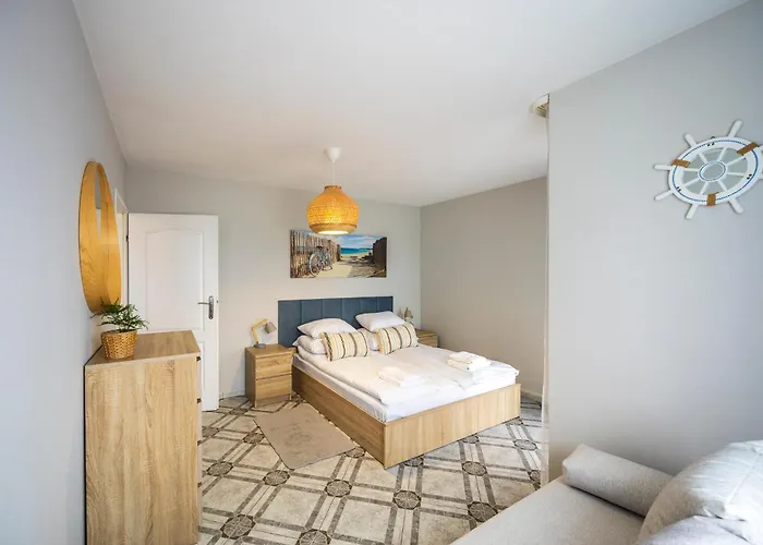 Reymonta 15 Surfingbird * Колобжег